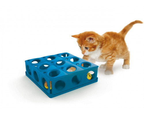 Игрушка Georplast Tricky для кошек с 2 шариками, 25*25*9 см, шт